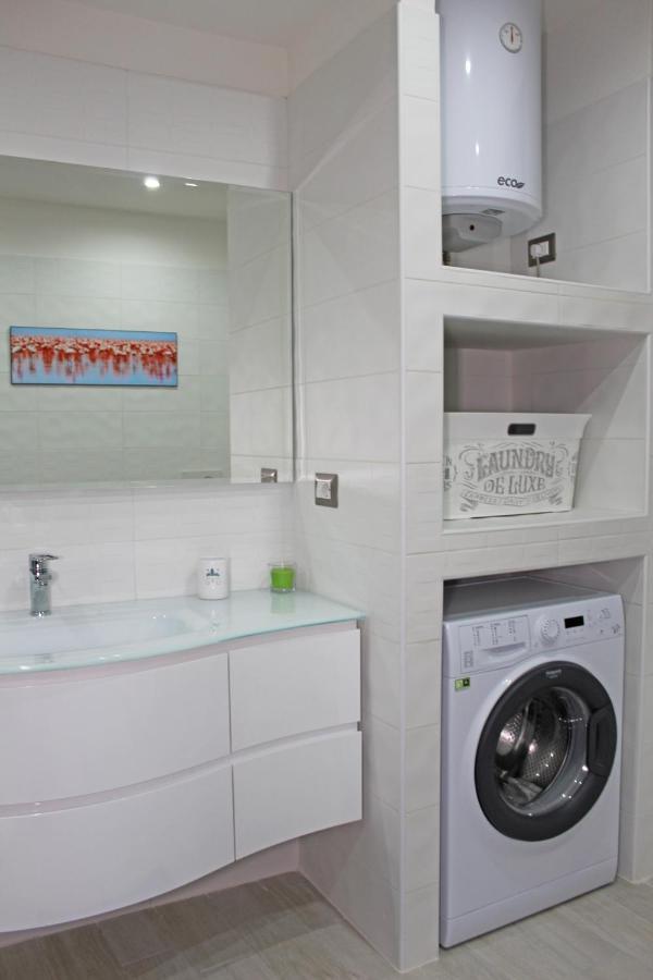 Flamingo Luxury Apartment Ajpsardinia 卡利亚里 外观 照片