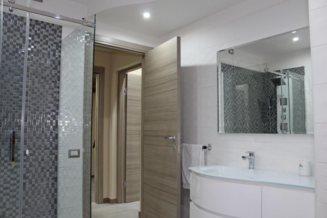 Flamingo Luxury Apartment Ajpsardinia 卡利亚里 外观 照片